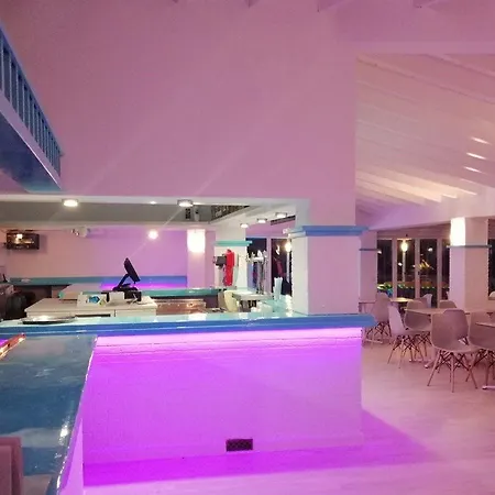Aparthotel Center 3*