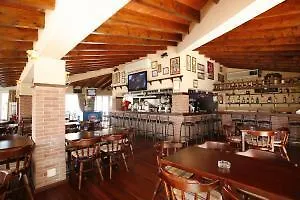 Aparthotel Center 3*